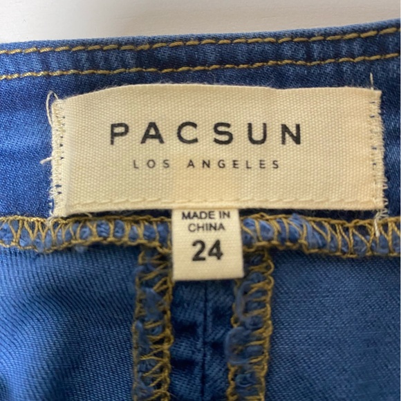 Pacsun Womens Jr 2 24 Blue W/Embroidered Flowers Snap Front Demin Mini Skirt EUC - Picture 7 of 7